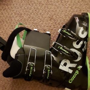 Brand new Rossignol ski boots
